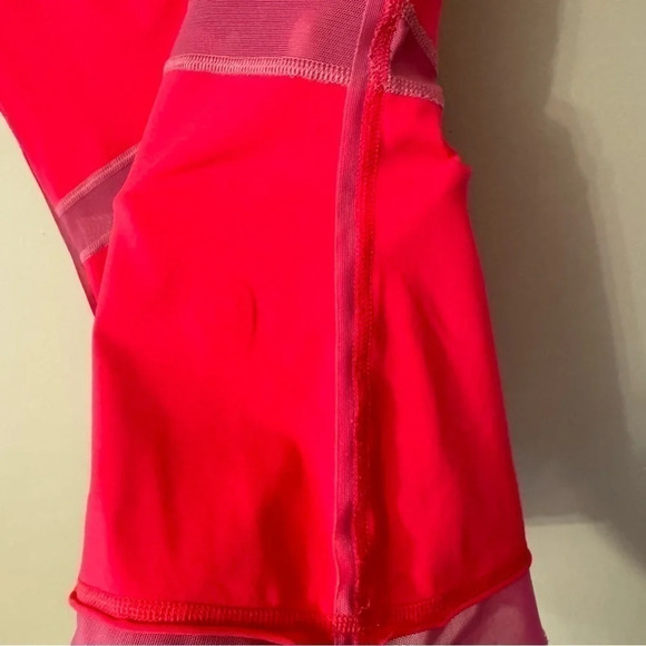 Lululemon Dance, Floss, Travel, Neon Pink Tank  Top - Picture 9 of 9